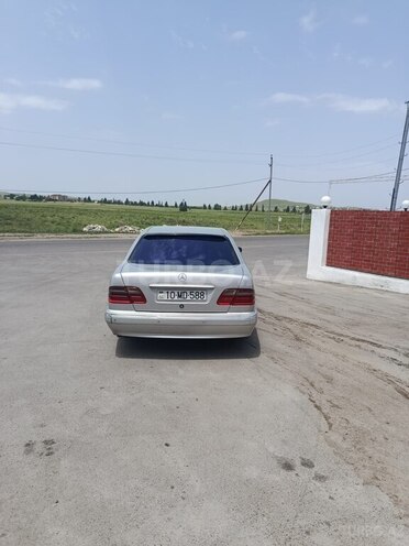 Mercedes E 220 d 1999, 460,000 km - 2.2 l - Tovuz