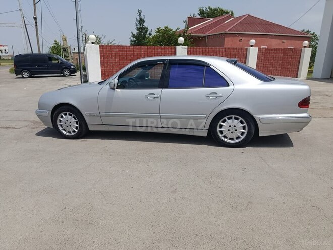 Mercedes E 220 d 1999, 460,000 km - 2.2 l - Tovuz