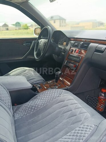 Mercedes E 220 d 1999, 460,000 km - 2.2 l - Tovuz