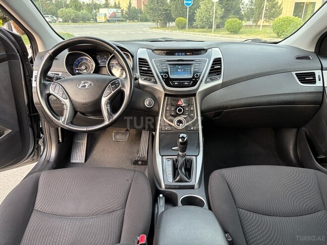 Hyundai Elantra 2015, 49,500 km - 1.8 l - Bakı
