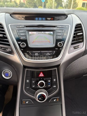 Hyundai Elantra 2015, 49,500 km - 1.8 l - Bakı