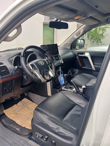 Toyota Land Cruiser Prado 2011, 282,000 km - 3.0 l - Bakı