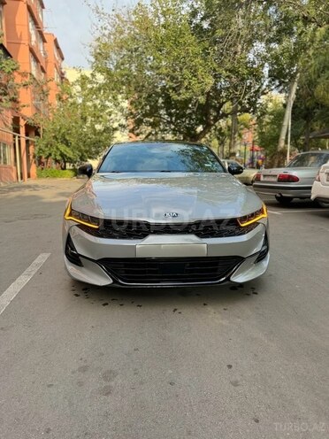 Kia K5-1