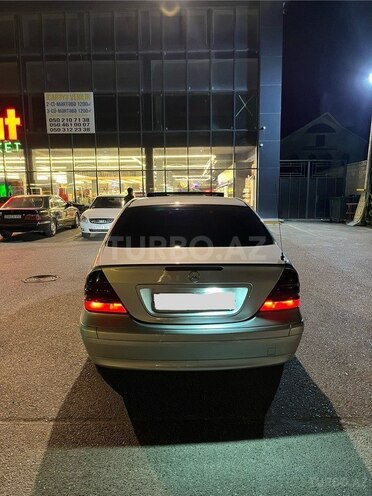 Mercedes C 220 d 2001, 420,200 km - 2.2 л - Bakı