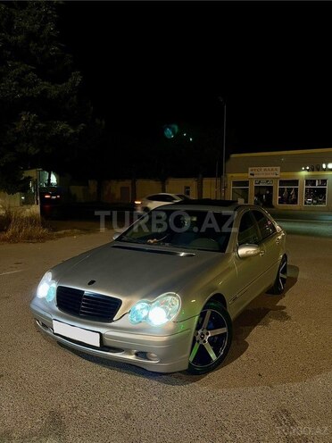 Mercedes C 220 d 2001, 420,200 km - 2.2 л - Bakı