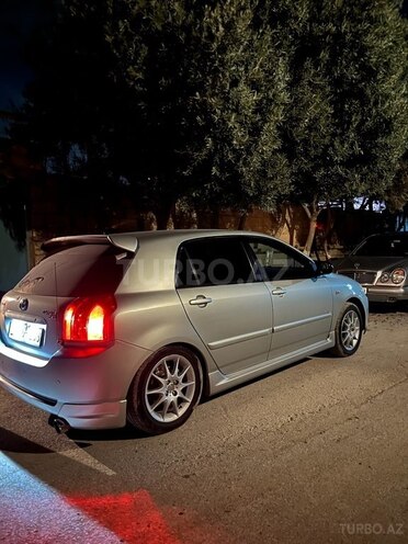 Toyota Corolla 2006, 240,000 km - 1.4 l - Bakı