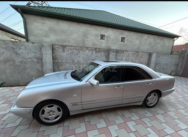 Mercedes E 240 1998, 440,000 km - 2.4 l - Bakı
