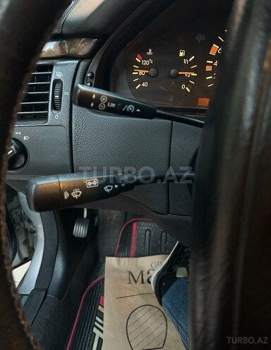 Mercedes E 240 1998, 440,000 km - 2.4 l - Bakı