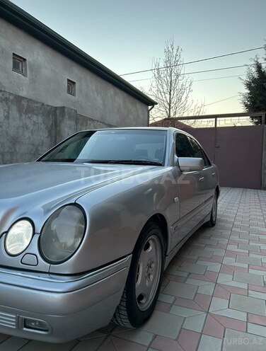 Mercedes E 240 1998, 440,000 km - 2.4 l - Bakı