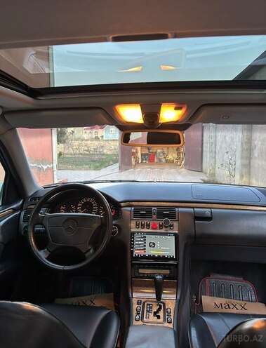 Mercedes E 240 1998, 440,000 km - 2.4 l - Bakı