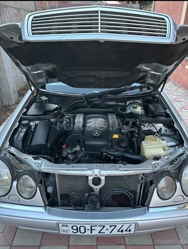 Mercedes E 240 1998, 440,000 km - 2.4 l - Bakı