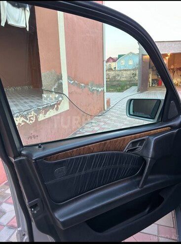 Mercedes E 240 1998, 440,000 km - 2.4 l - Bakı