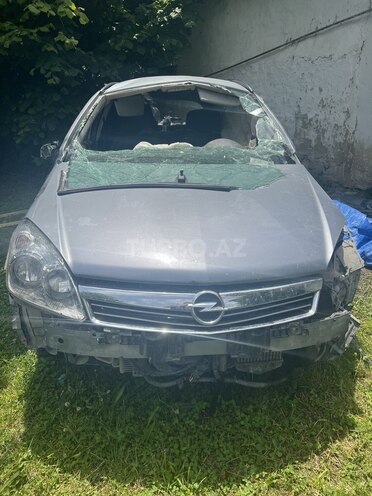 Opel Astra 2007, 200,000 km - 1.3 l - Qəbələ