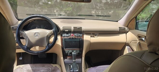 Mercedes C 240 2003, 197,567 km - 2.6 l - Bakı