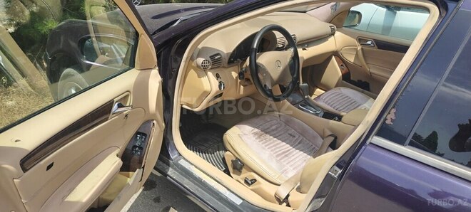 Mercedes C 240 2003, 197,567 km - 2.6 l - Bakı