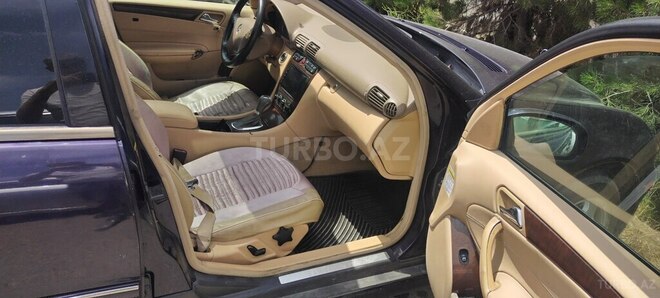 Mercedes C 240 2003, 197,567 km - 2.6 l - Bakı