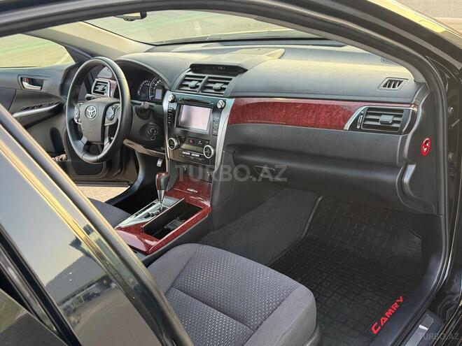 Toyota Camry-18