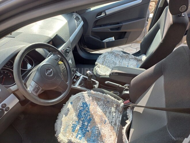 Opel Astra 2006, 235,000 km - 1.4 l - Gəncə