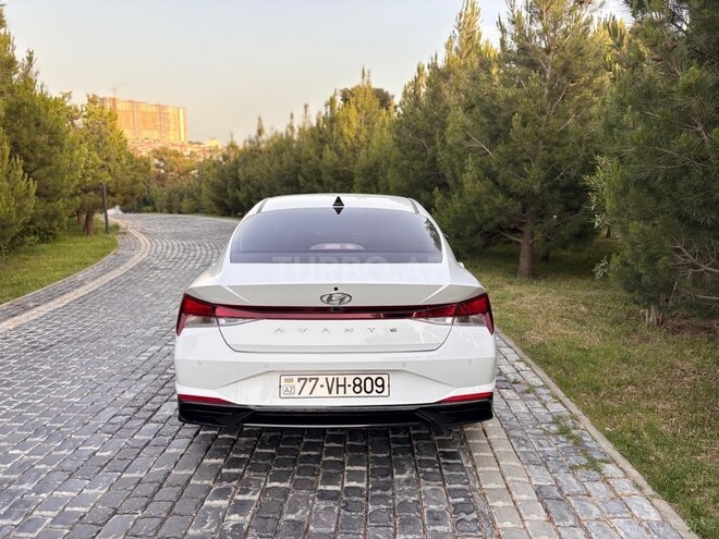 Hyundai Elantra 2021, 131,355 km - 1.6 l - Bakı
