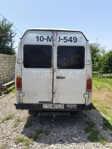 Mercedes 208 D 1993, 110,000 km - 3.0 л - Şəki