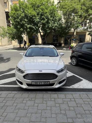 Ford Fusion (North America) 2015, 175,000 km - 2.0 л - Bakı