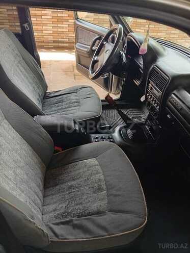 GAZ 31105 2006, 200,000 km - 2.3 l - Salyan