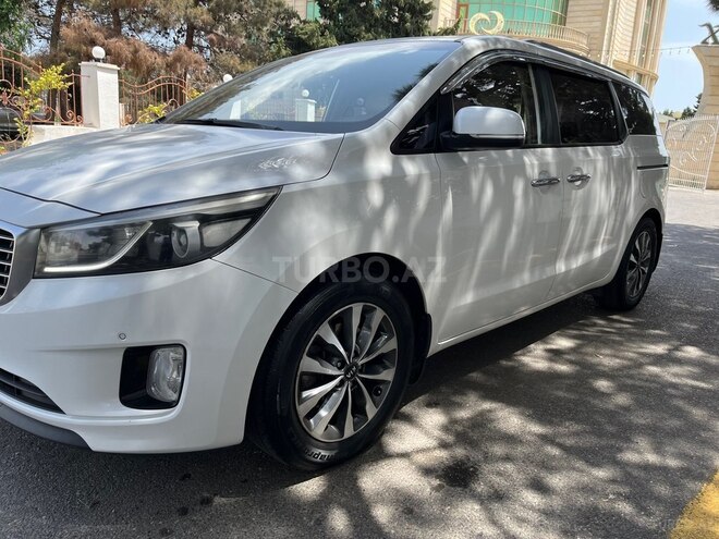 Kia Carnival 2015, 228,526 km - 2.2 l - Bakı