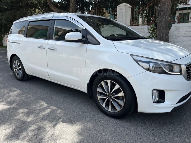 Kia Carnival 2015, 228,526 km - 2.2 l - Bakı