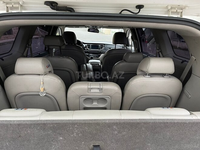 Kia Carnival 2015, 228,526 km - 2.2 l - Bakı