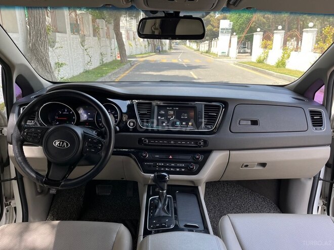 Kia Carnival 2015, 228,526 km - 2.2 l - Bakı