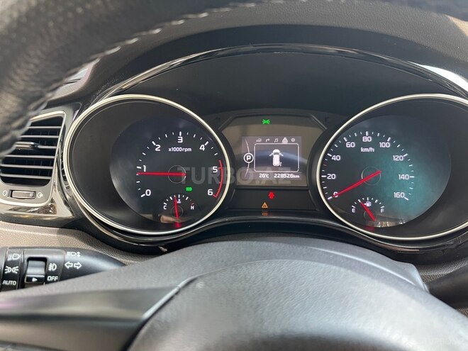Kia Carnival 2015, 228,526 km - 2.2 l - Bakı