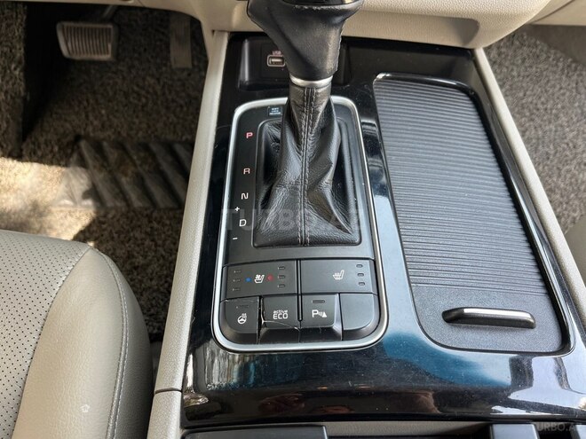 Kia Carnival 2015, 228,526 km - 2.2 l - Bakı