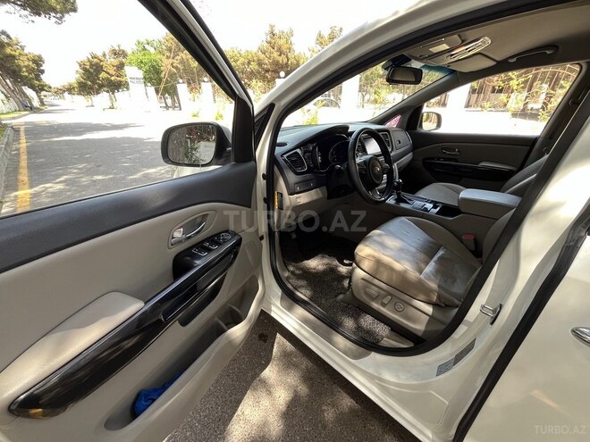 Kia Carnival 2015, 228,526 km - 2.2 l - Bakı