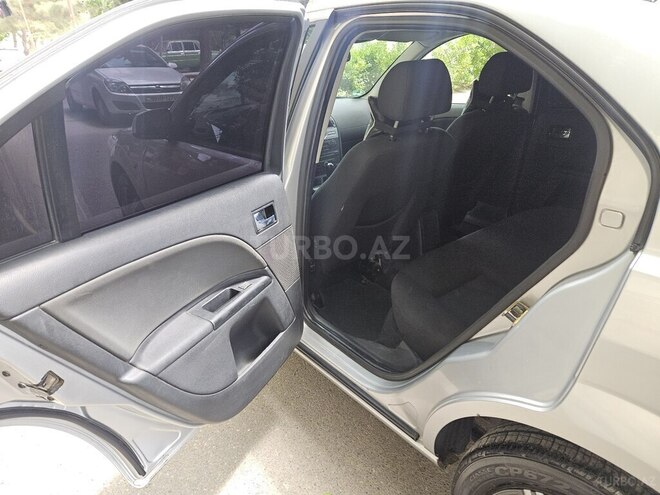 Ford Mondeo 2006, 263,000 km - 1.8 l - Sumqayıt