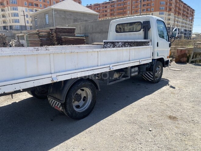 Hyundai HD-65 2011, 521,321 km - 3.9 l - Sumqayıt