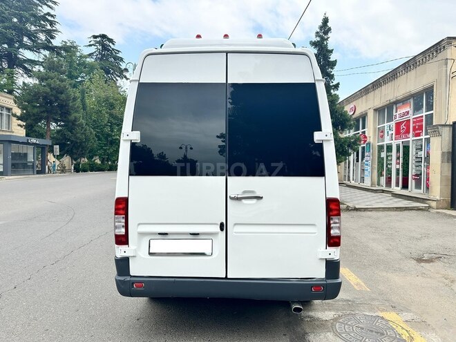 Mercedes Sprinter 208 1998, 352,421 km - 2.9 l - Qazax