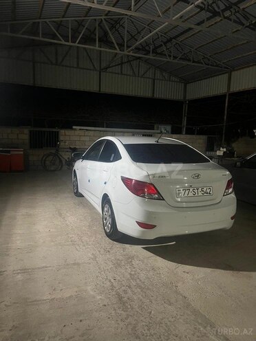 Hyundai Accent 2015, 109,357 km - 1.4 л - İmişli