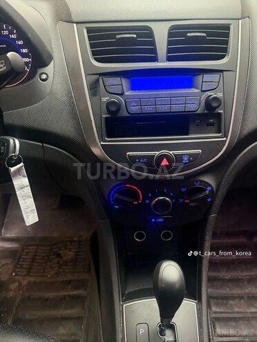 Hyundai Accent 2015, 109,357 km - 1.4 л - İmişli