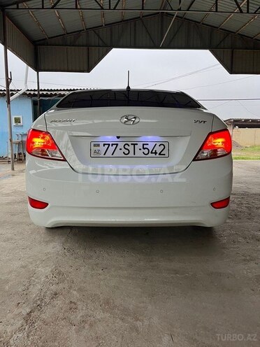 Hyundai Accent 2015, 109,357 km - 1.4 л - İmişli