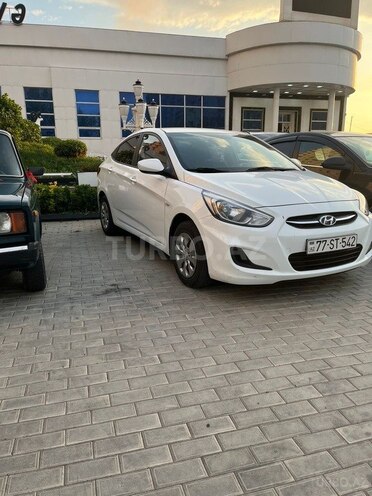 Hyundai Accent 2015, 109,357 km - 1.4 л - İmişli
