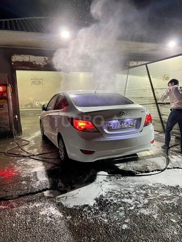 Hyundai Accent 2015, 109,357 km - 1.4 л - İmişli