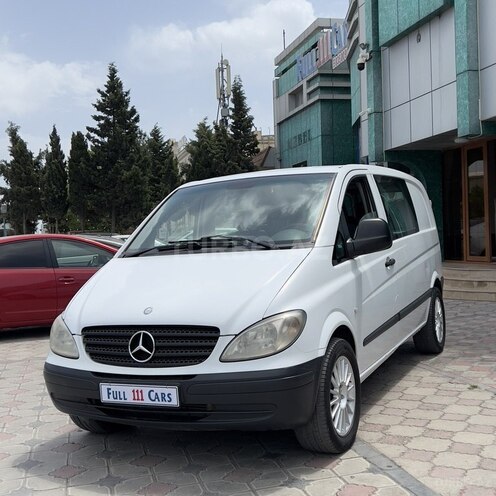 Mercedes Vito 111-1