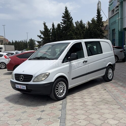 Mercedes Vito 111-2