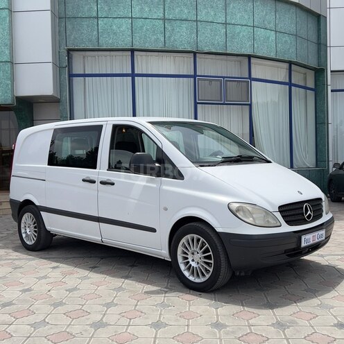 Mercedes Vito 111-4
