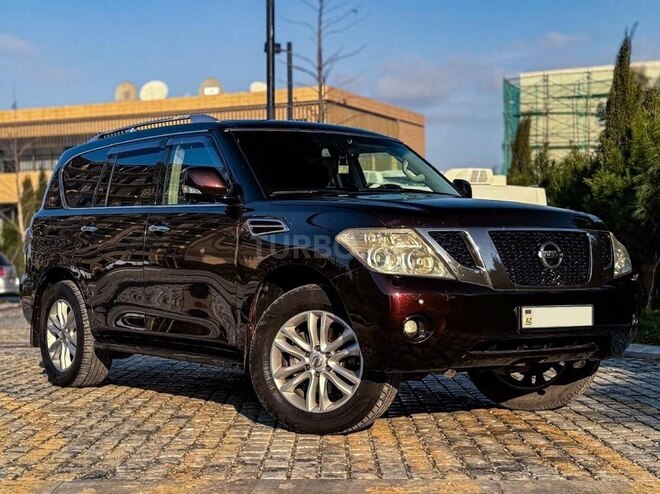 Nissan Patrol 2011, 210,000 km - 5.6 l - Bakı