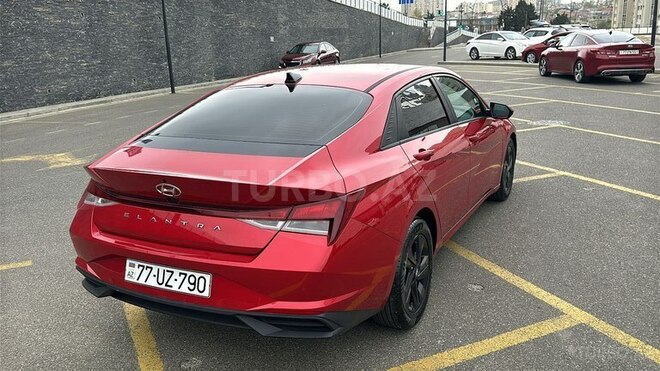 Hyundai Elantra 2021, 70,000 km - 2.0 l - Bakı