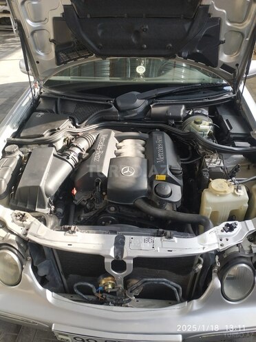 Mercedes E 240 2000, 265,000 km - 2.4 l - Ağsu