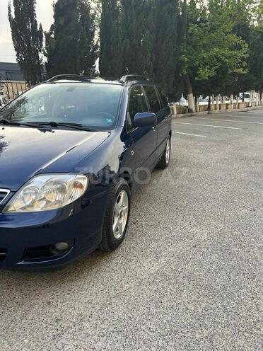 Toyota Corolla 2005, 217,000 km - 1.4 l - Bakı