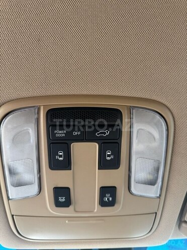 Kia Carnival-6
