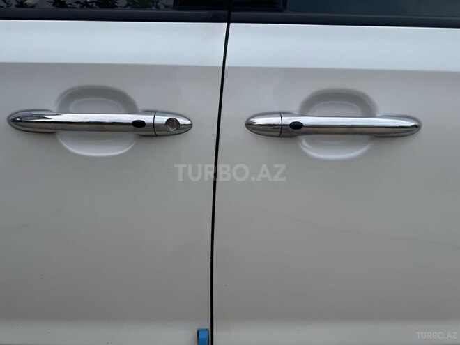 Kia Carnival-18